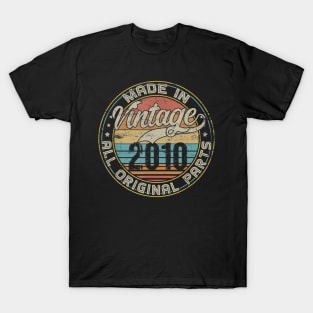 Classic 10th Birthday Gift For Men Women Vintage 2010 T-Shirt